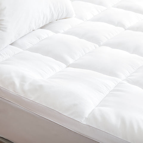 Hypoallergenic, Antibacterial w/ 100% Microfiber filling Mattress Topper - QUEEN Chez Guru